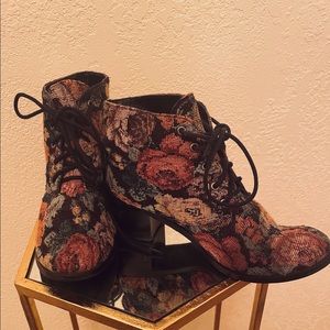 Vintage floral carpet booties